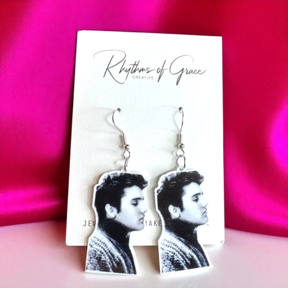 🎸 Rock Your Style: Elvis Presley Dangle Earrings – Iconic Vibes in Every Pair! - Picture 1 of 10
